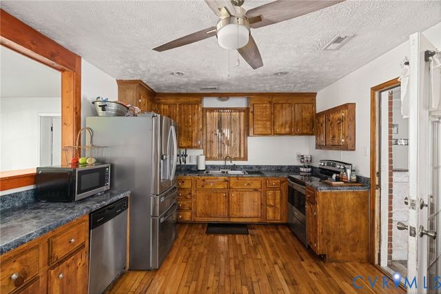 1343 Bartlett Rd, Henrico, VA 23231