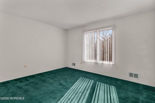 521 Dorothy Place, Brick, NJ 08723