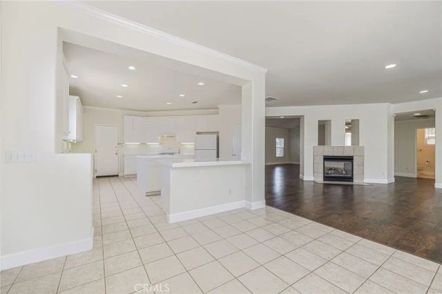 42327 42nd Street West, Quartz Hill, CA 93536