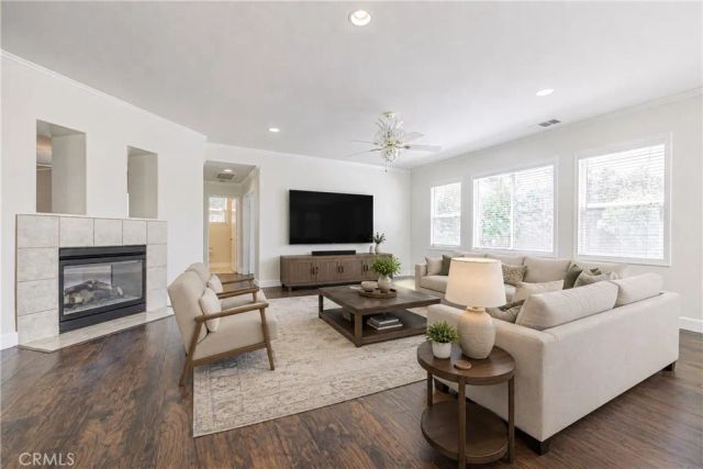 42327 42nd Street West, Quartz Hill, CA 93536