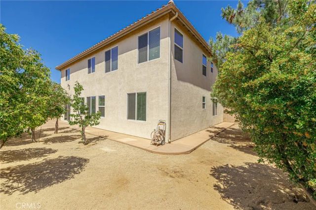 42327 42nd Street West, Quartz Hill, CA 93536