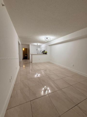 5091 NW 7th St 1009, Miami, FL 33126