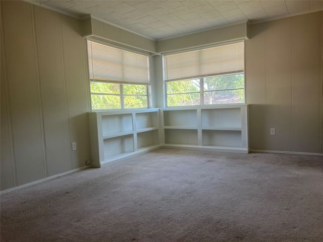 105 Davidson Drive, Terrell, TX 75160
