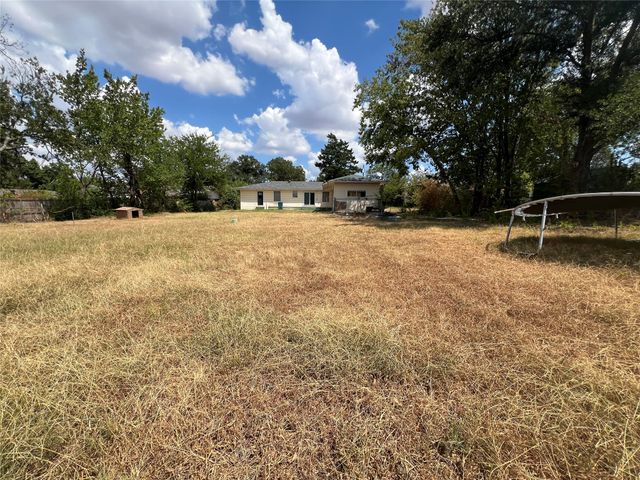 105 Davidson Drive, Terrell, TX 75160