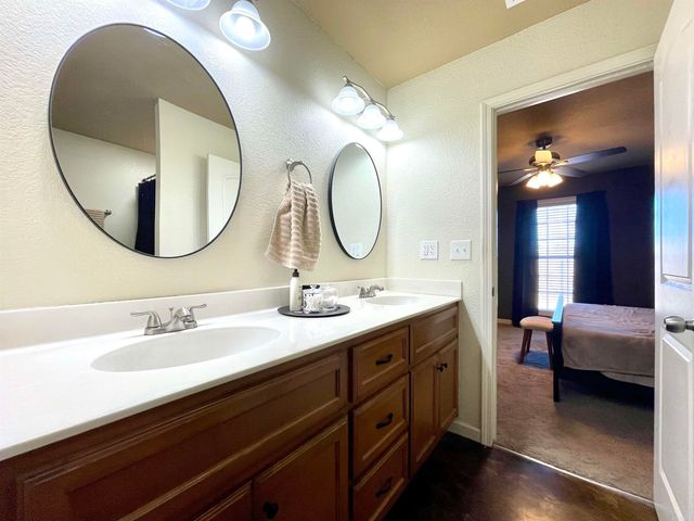 433 N Willow Avenue, Trumann, AR 72472