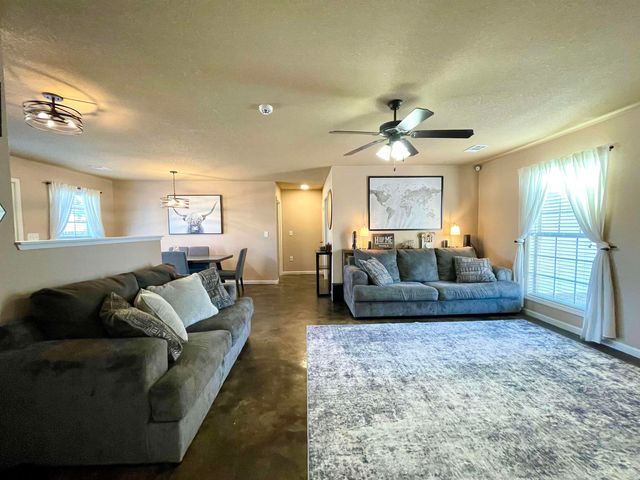 433 N Willow Avenue, Trumann, AR 72472