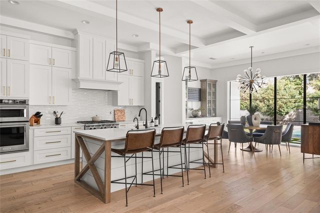 1575 EASTIN AVENUE, Orlando, FL 32804