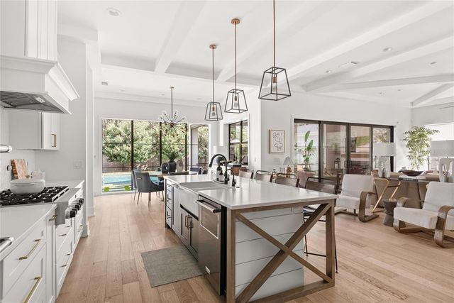 1575 EASTIN AVENUE, Orlando, FL 32804