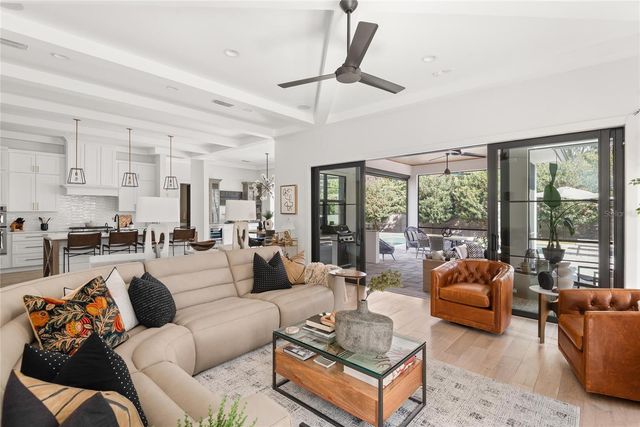 1575 EASTIN AVENUE, Orlando, FL 32804