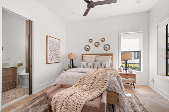 1575 EASTIN AVENUE, Orlando, FL 32804