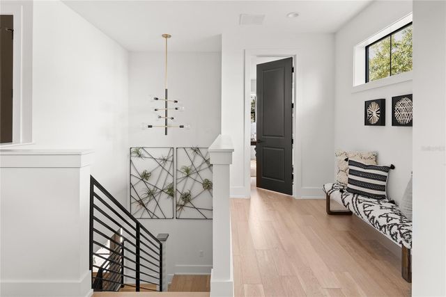 1575 EASTIN AVENUE, Orlando, FL 32804