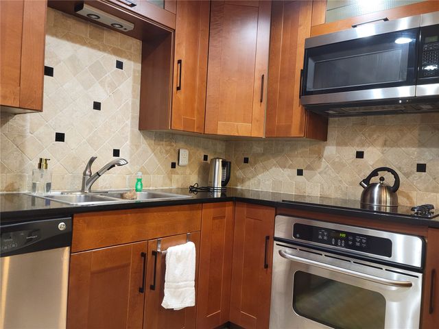 5326 Fleetwood Oaks Avenue 149, Dallas, TX 75235