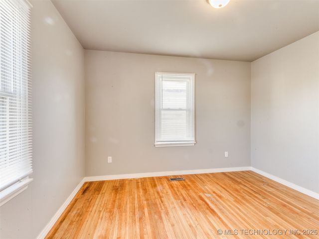 6840 E King Street, Tulsa, OK 74115