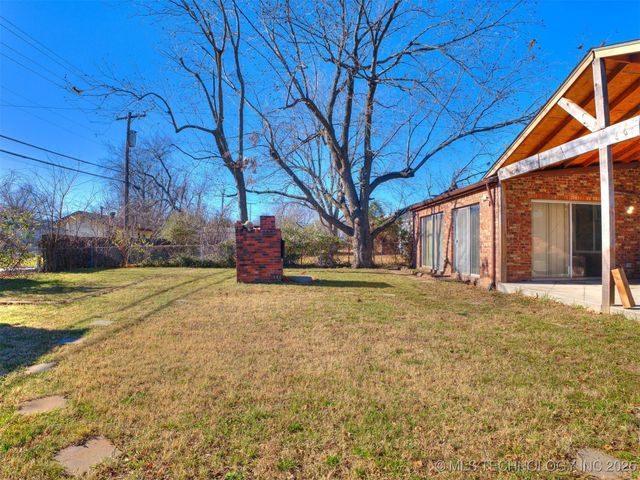6840 E King Street, Tulsa, OK 74115