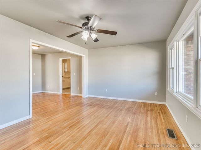 6840 E King Street, Tulsa, OK 74115