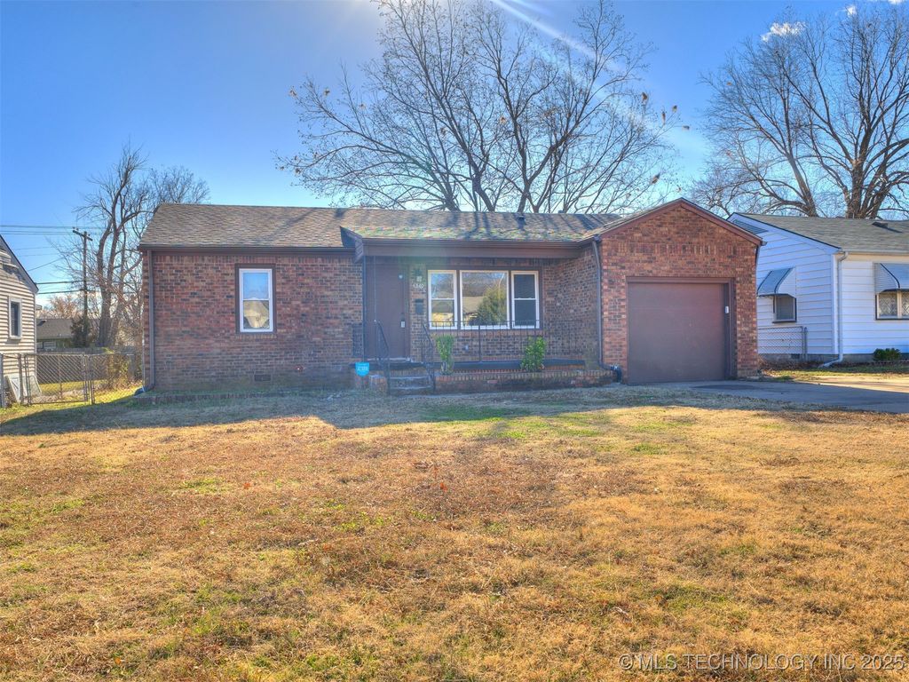 6840 E King Street, Tulsa, OK 74115