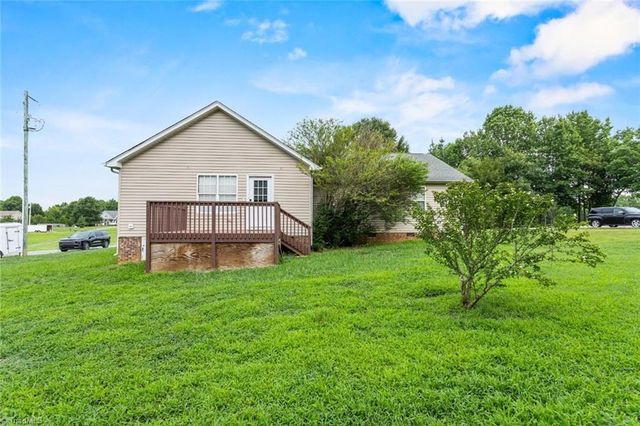 6050 Griffin Drive, Ramseur, NC 27316