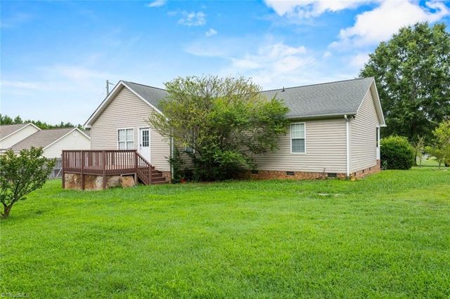 6050 Griffin Drive, Ramseur, NC 27316