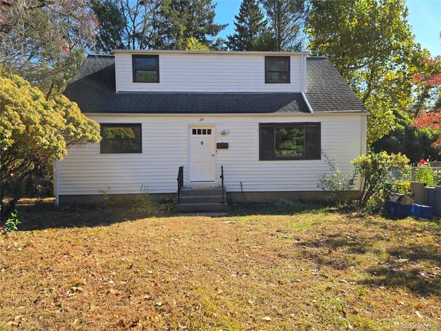 24 Oakbrook Road, Ossining, NY 10562