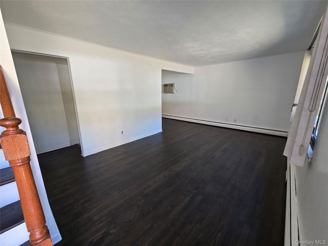 24 Oakbrook Road, Ossining, NY 10562