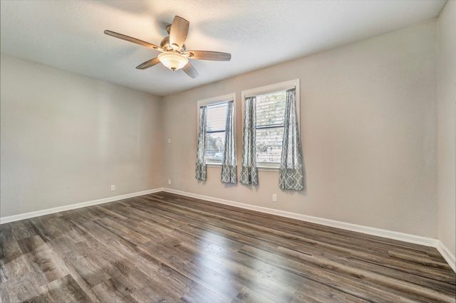 7506 Bluebonnet Street, Pearland, TX 77584