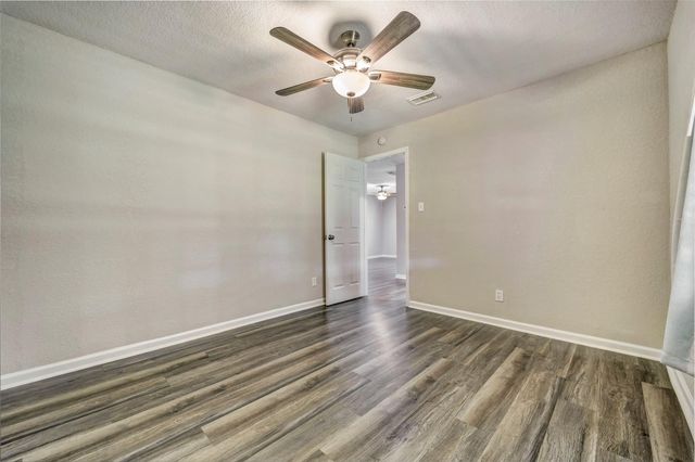 7506 Bluebonnet Street, Pearland, TX 77584