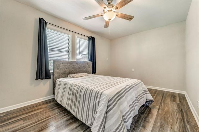 7506 Bluebonnet Street, Pearland, TX 77584