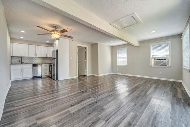 7506 Bluebonnet Street, Pearland, TX 77584