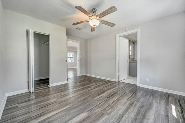 7506 Bluebonnet Street, Pearland, TX 77584