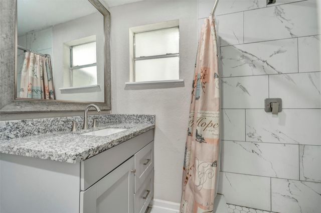 7506 Bluebonnet Street, Pearland, TX 77584