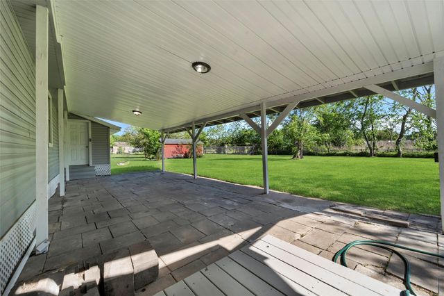 7506 Bluebonnet Street, Pearland, TX 77584
