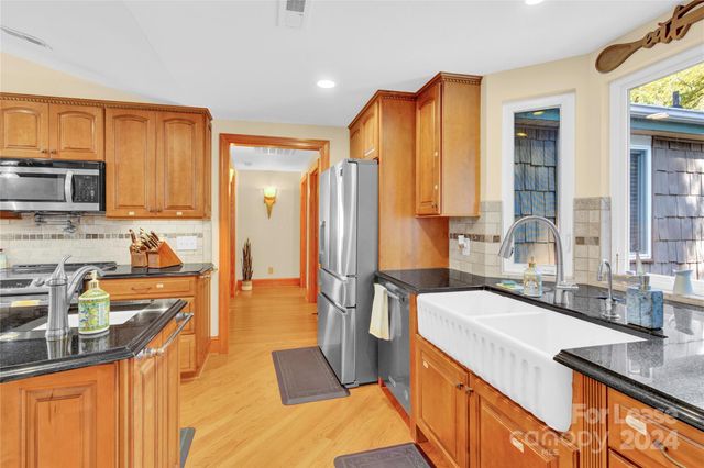 7314 Brigmore Drive, Charlotte, NC 28226
