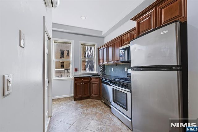 60 Madison Street 1R, Hoboken, NJ 07030