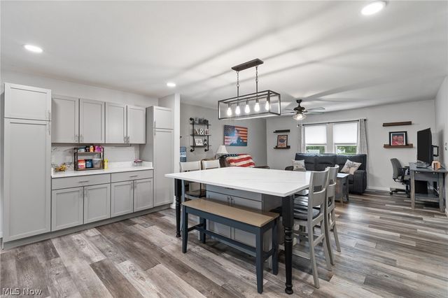 5511 Donner Drive, New Franklin, OH 44216