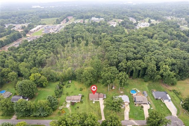 5511 Donner Drive, New Franklin, OH 44216