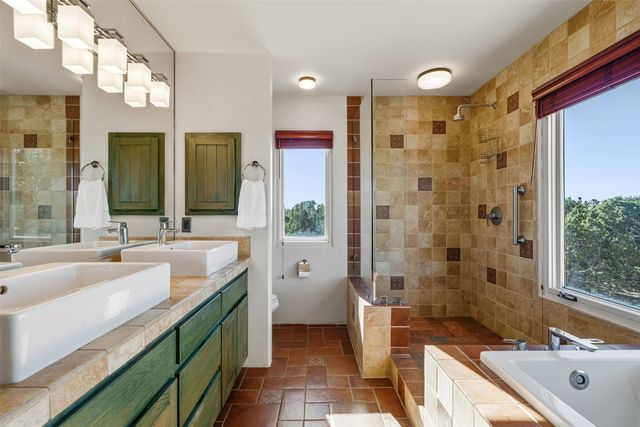 3225 Calle Celestial, Santa Fe, NM 87506