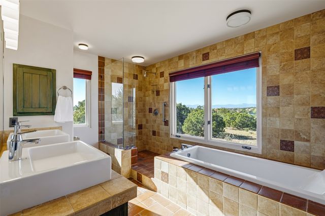 3225 Calle Celestial, Santa Fe, NM 87506