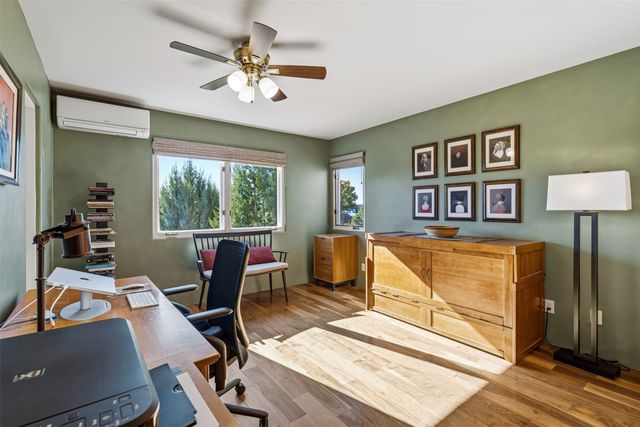 3225 Calle Celestial, Santa Fe, NM 87506