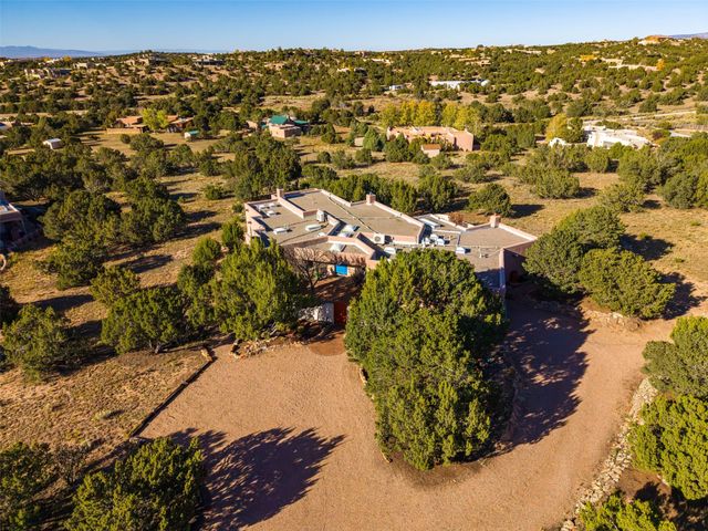 3225 Calle Celestial, Santa Fe, NM 87506