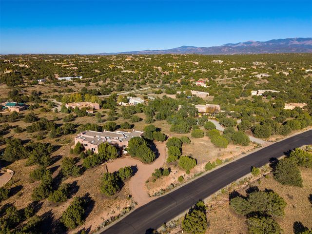 3225 Calle Celestial, Santa Fe, NM 87506