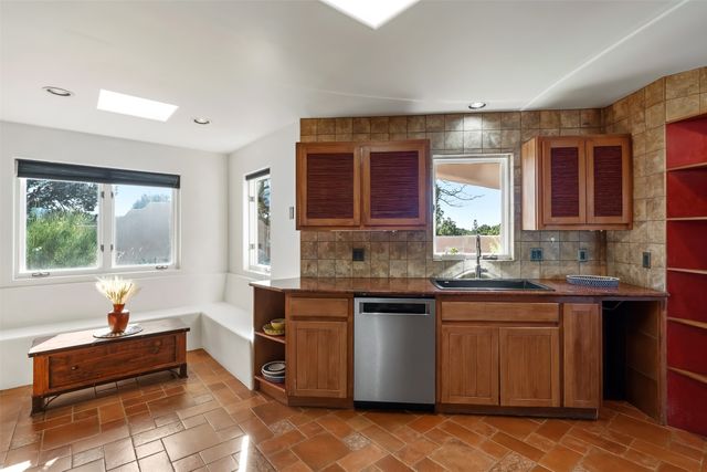 3225 Calle Celestial, Santa Fe, NM 87506