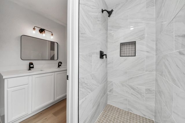 7427 Willow Oak Drive, Baytown, TX 77521