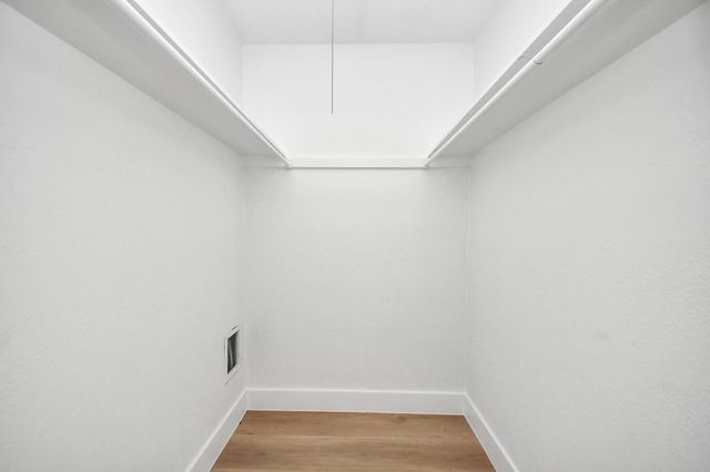 7427 Willow Oak Drive, Baytown, TX 77521