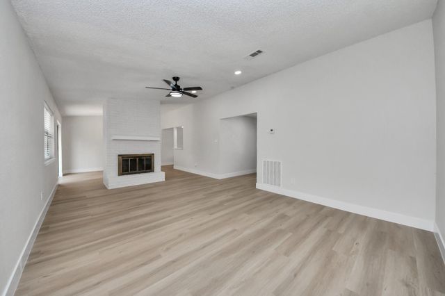 7427 Willow Oak Drive, Baytown, TX 77521