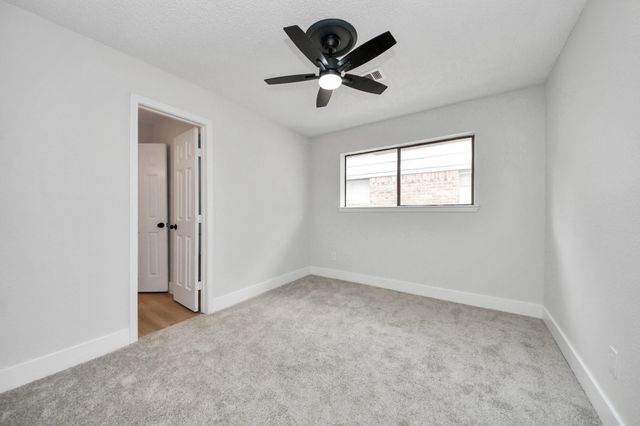 7427 Willow Oak Drive, Baytown, TX 77521