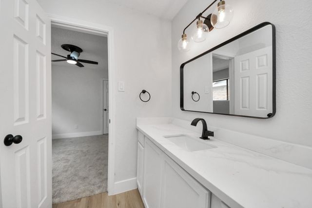 7427 Willow Oak Drive, Baytown, TX 77521