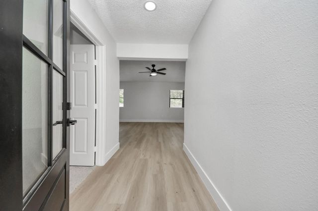 7427 Willow Oak Drive, Baytown, TX 77521