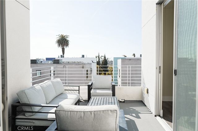 1101 S Harvard Boulevard 506, Los Angeles, CA 90006