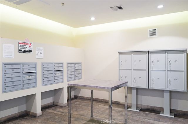 1101 S Harvard Boulevard 506, Los Angeles, CA 90006