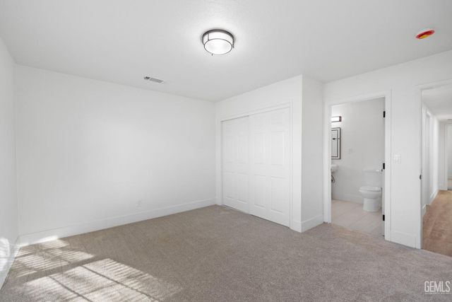 1209 Woodrow Avenue, Bakersfield, CA 93308